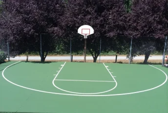 Thi công sân bóng rổ với 1 rổ chuẩn - Nền nhựa - Sơn có Hạt Cao Su và DecoTurf USA