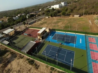 Thi công sân tennis 8 lớp 10% cao su TOPSPORTS